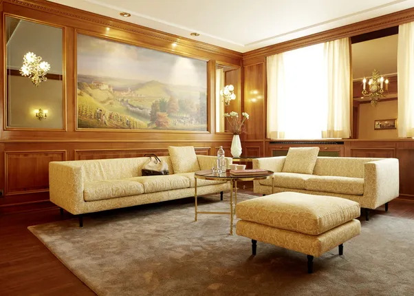 Chester Sofa im Hotel Krone